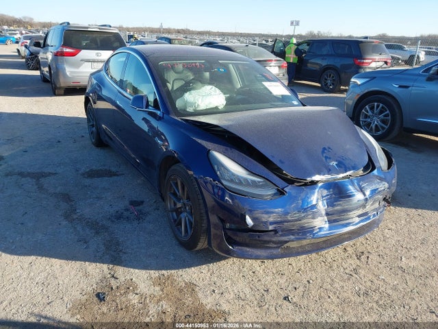 2018 TESLA MODEL 3 5YJ3E1EAXJF102379 Photo 0