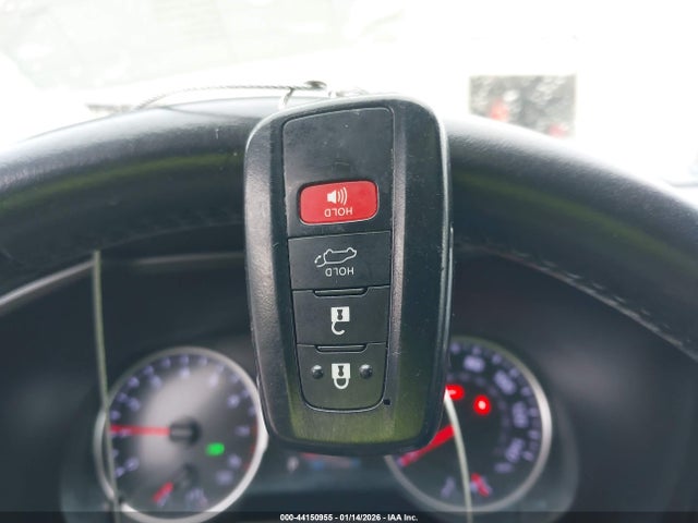 2T3C1RFV9KW014477 Toyota Rav4 Xle Premium