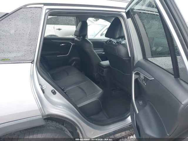 2T3C1RFV9KW014477 Toyota Rav4 Xle Premium