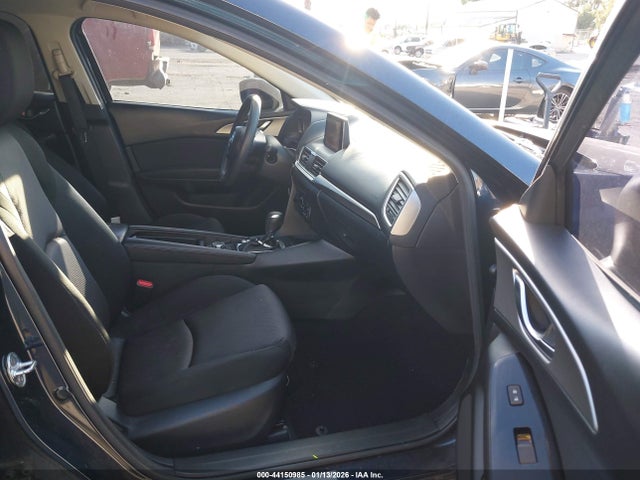 2017 Mazda Mazda3 Sport მანქანა იყიდება აუქციონზე, vin: 3MZBN1U71HM101528, აუქციონის ნომერი: 44150985