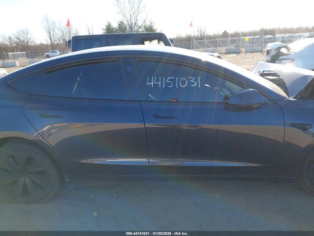 Продажа на аукционе авто 2024 Tesla Model 3 Long Range Dual Motor All-wheel Drive/rear-wheel Drive, vin: 5YJ3E1EA5RF725811, номер лота: 44151031