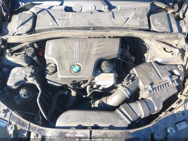 2013 BMW X1 WBAVL1C58DVR86118 Photo 9