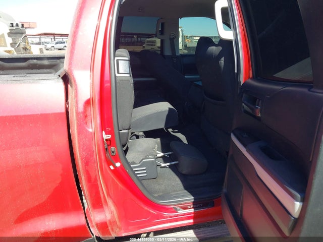 5TFUW5F16HX665985 Toyota Tundra Sr5 5.7l V8