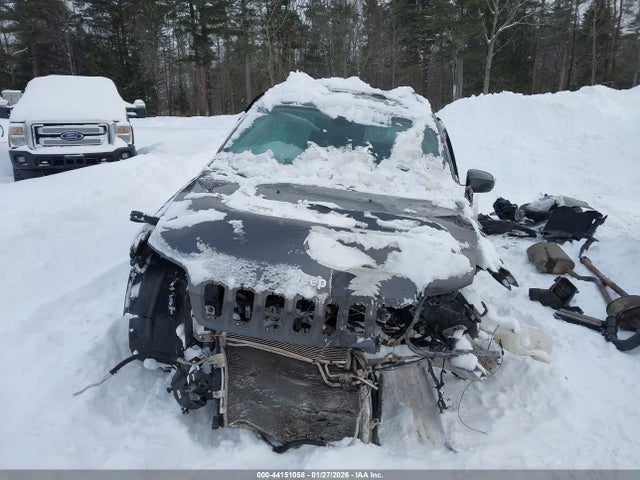 1C4PJMDX2KD122607 Jeep Cherokee Limited 4x4