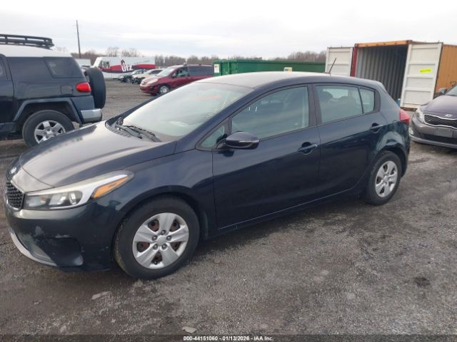 2017 KIA FORTE KNAFK5A82H5677844 Photo 1