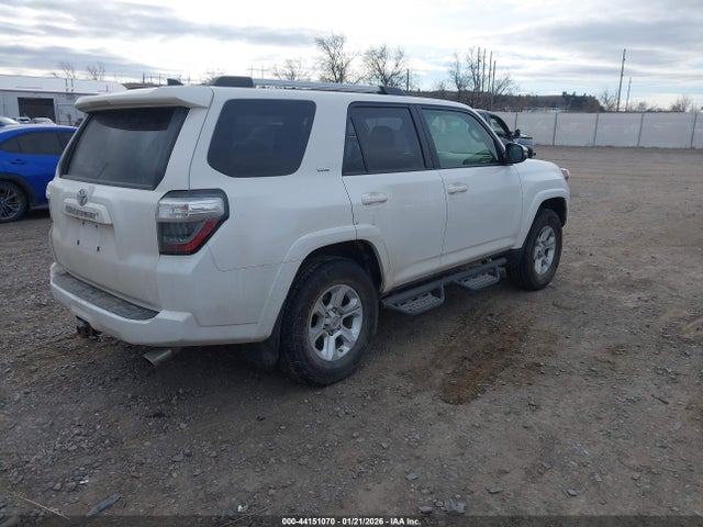 2019 TOYOTA 4RUNNER JTEBU5JR6K5654946 Photo 3