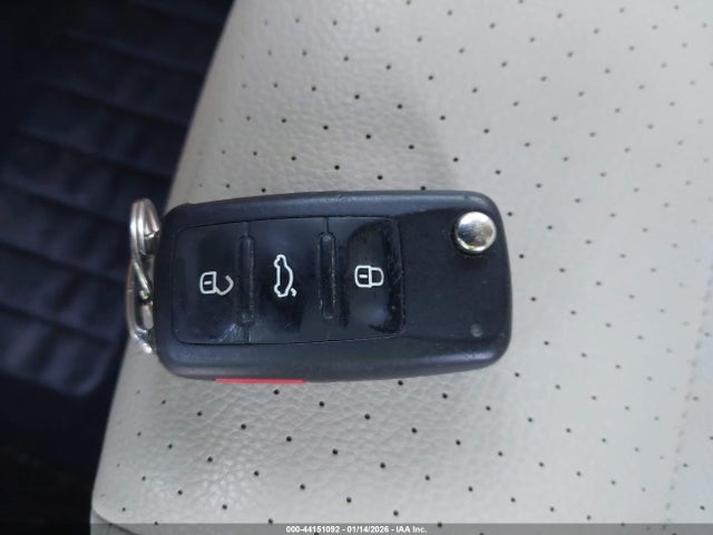 WVGBV7AX9GW546054 Volkswagen TIGUAN S