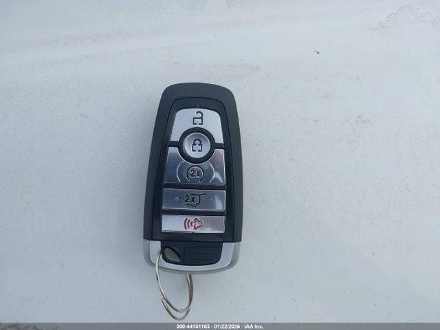 3FA6P0PU8HR229865 Ford Fusion Energi Se Luxury