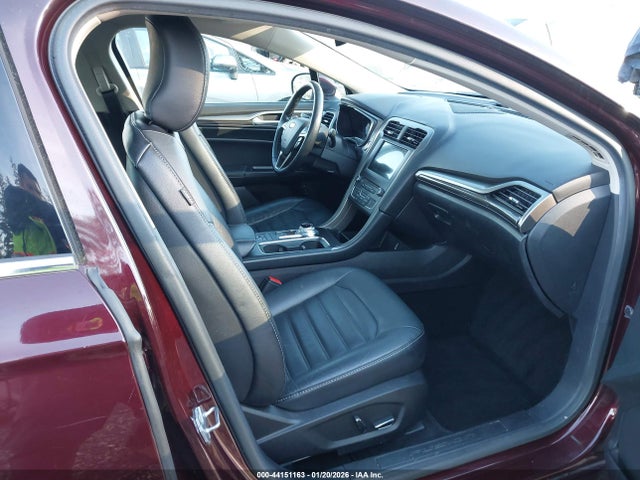 3FA6P0PU8HR229865 Ford Fusion Energi Se Luxury
