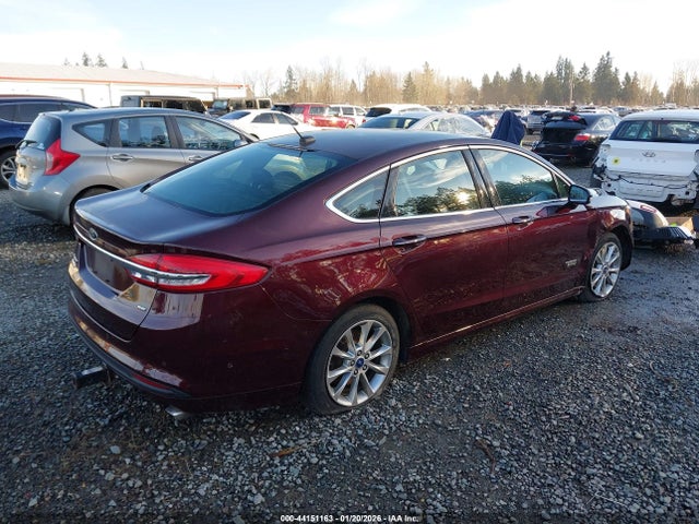 3FA6P0PU8HR229865 Ford Fusion Energi Se Luxury