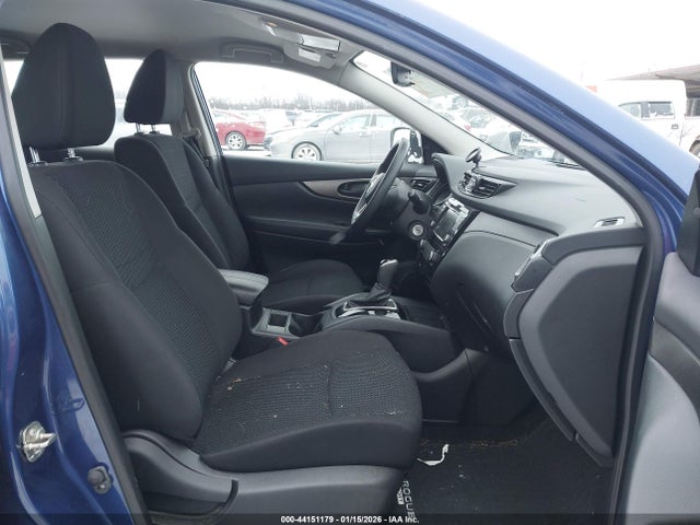 44151179 :رقم المزاد ، JN1BJ1AWXMW426556 vin ، 2021 Nissan Rogue Sport S Awd Xtronic Cvt مزاد بيع