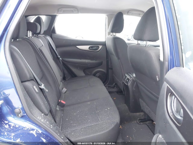44151179 :رقم المزاد ، JN1BJ1AWXMW426556 vin ، 2021 Nissan Rogue Sport S Awd Xtronic Cvt مزاد بيع