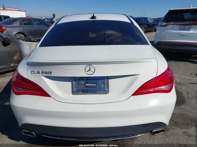 Mercedes-Benz CLA 250 2014 WDDSJ4EB0EN119285 Image 17