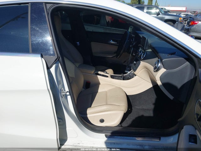 Mercedes-Benz CLA 250 2014 WDDSJ4EB0EN119285 Image 5