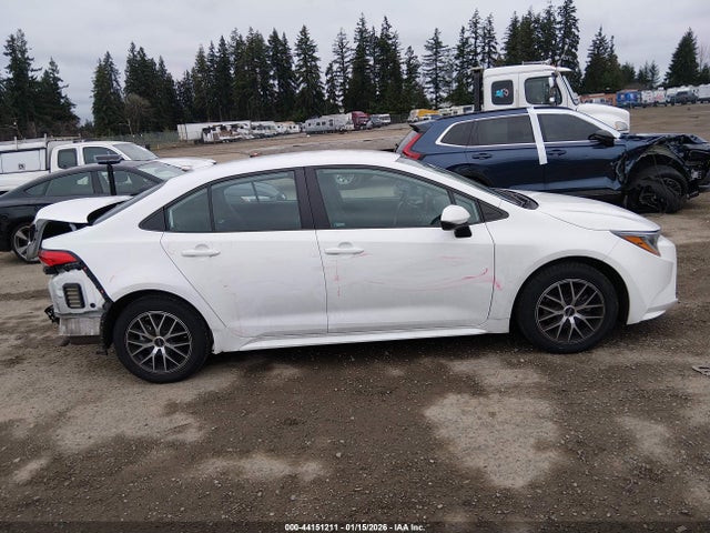 Toyota COROLLA LE 2022 5YFEPMAE1NP349832 Image 14