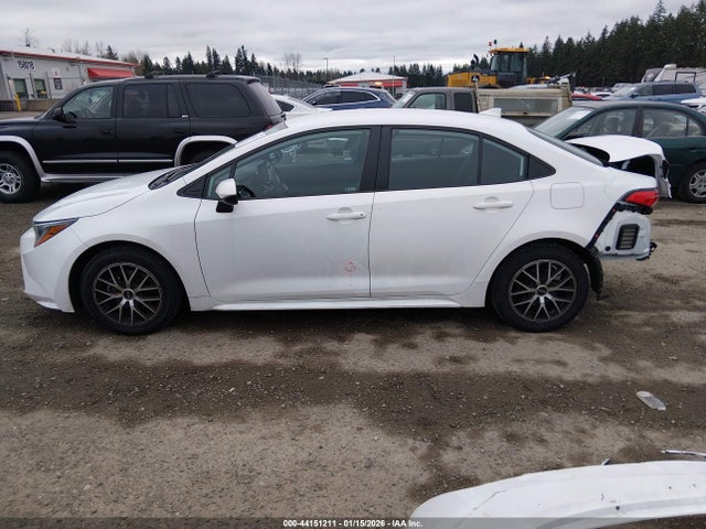 Toyota COROLLA LE 2022 5YFEPMAE1NP349832 Image 15