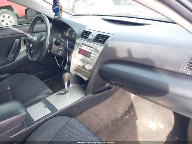 2011 TOYOTA CAMRY 4T1BF3EK0BU200354 Photo 4