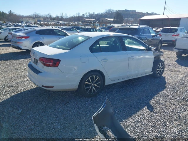 2017 VOLKSWAGEN JETTA 3VW2B7AJ4HM407537 Photo 3