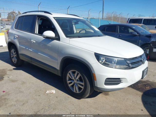 2016 VOLKSWAGEN TIGUAN WVGAV7AX2GW513327