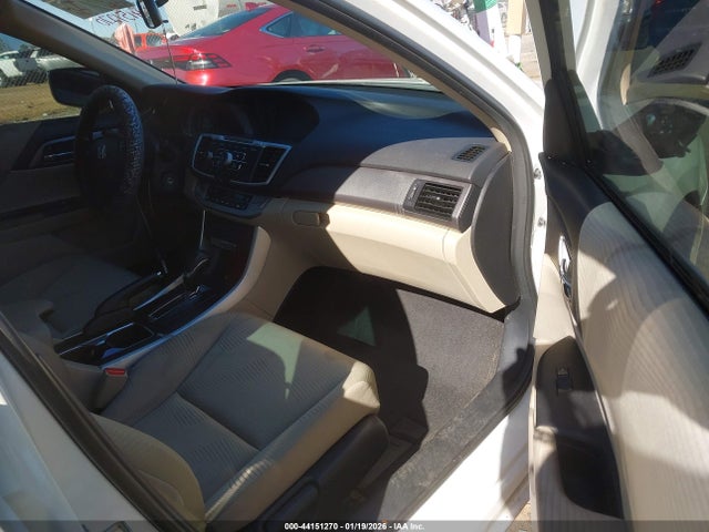 Продажа на аукционе авто 2015 Honda Accord Lx, vin: 1HGCR2F32FA253082, номер лота: 44151270