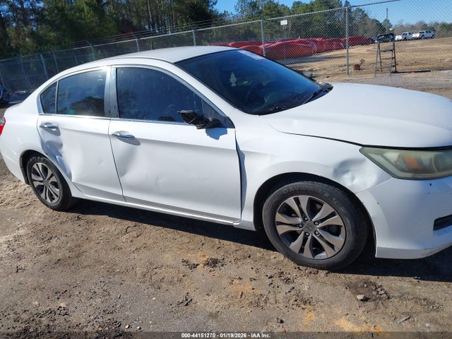 Продажа на аукционе авто 2015 Honda Accord Lx, vin: 1HGCR2F32FA253082, номер лота: 44151270