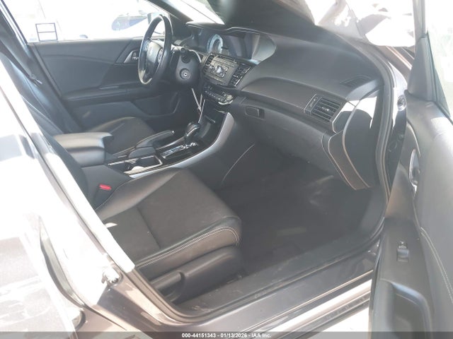 1HGCR2F50GA189885 Honda Accord Sport