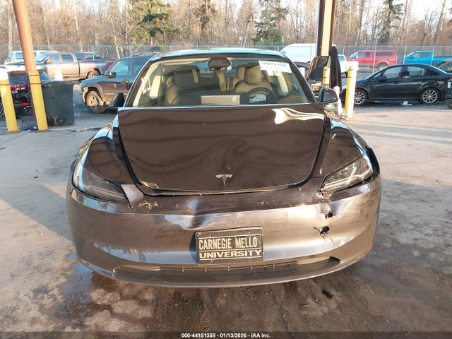 5YJ3E1EA3SF919923 Tesla Model 3 Long Range Rear-wheel Drive/standard Rear-wheel Drive