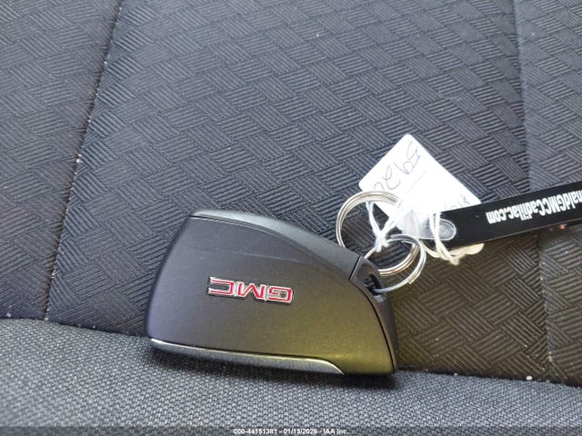 Продажа на аукционе авто 2024 Gmc Sierra 1500 4wd  Short Box Elevation With 3sb, vin: 1GTPUCEK5RZ245920, номер лота: 44151381
