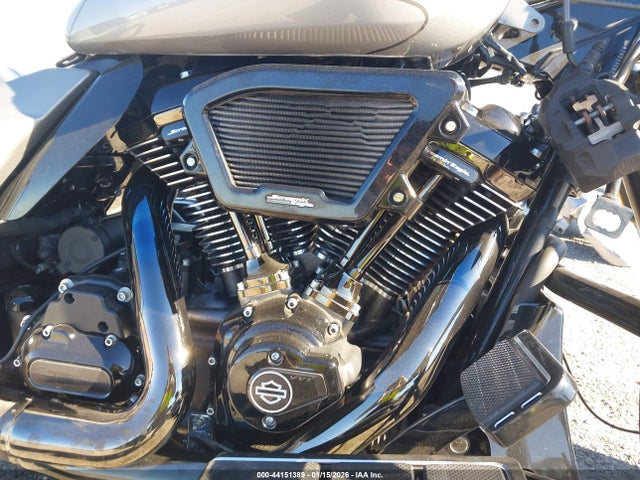 Harley-Davidson FLTRXSE 2023 1HD1TC616PB956092 Image 8
