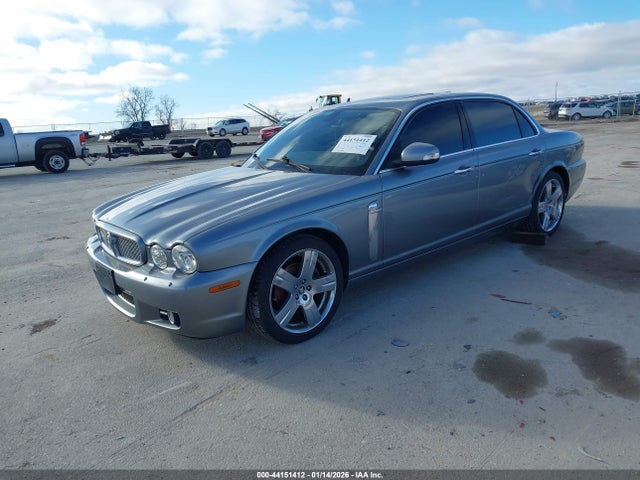 2009 JAGUAR XJ SAJWA79B19SH30526 Photo 1