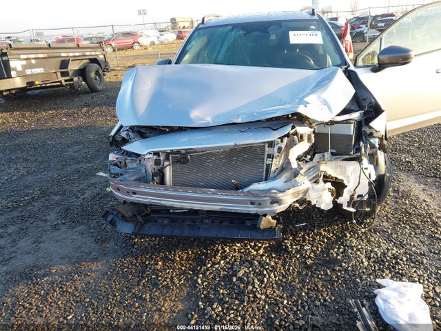 JF2GUHDC9S8213931 Subaru Crosstrek Premium