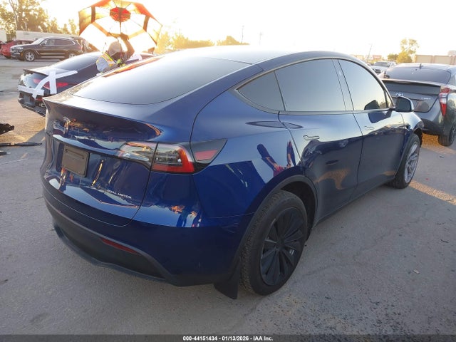 2024 TESLA MODEL Y 7SAYGDEE9RF062153 Photo 3
