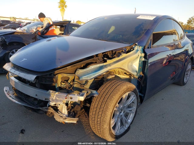 2024 TESLA MODEL Y 7SAYGDEE9RF062153 Photo 5