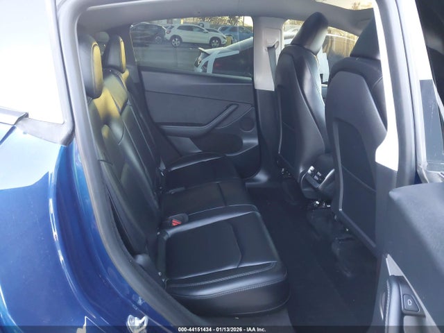 2024 TESLA MODEL Y 7SAYGDEE9RF062153 Photo 7
