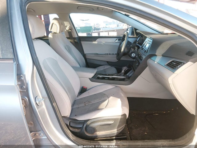 5NPE24AF7FH064865 Hyundai SONATA SE