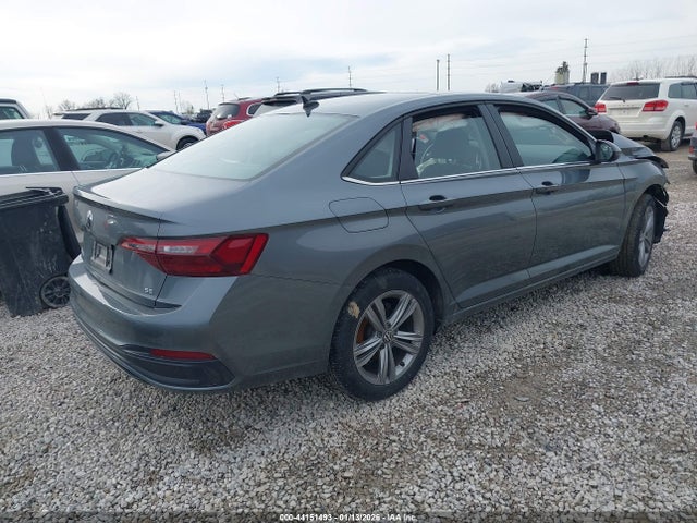 2024 VOLKSWAGEN JETTA 3VW7M7BUXRM076943 Photo 3