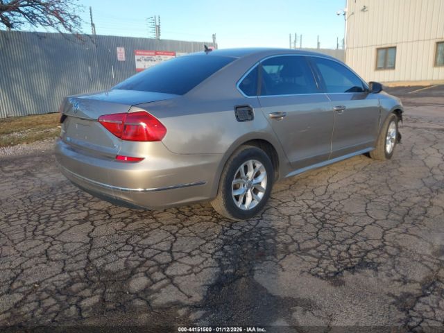 2016 VOLKSWAGEN PASSAT 1VWAS7A30GC027303 Photo 3