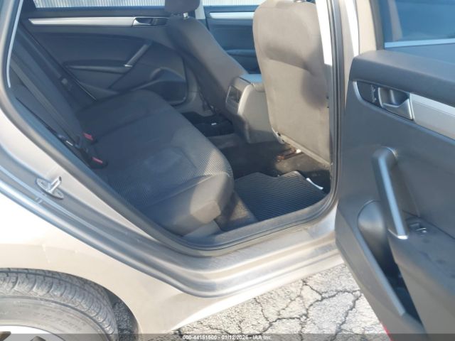 2016 VOLKSWAGEN PASSAT 1VWAS7A30GC027303 Photo 7