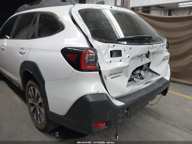 4S4BTANC3S3100602 Subaru Outback Limited