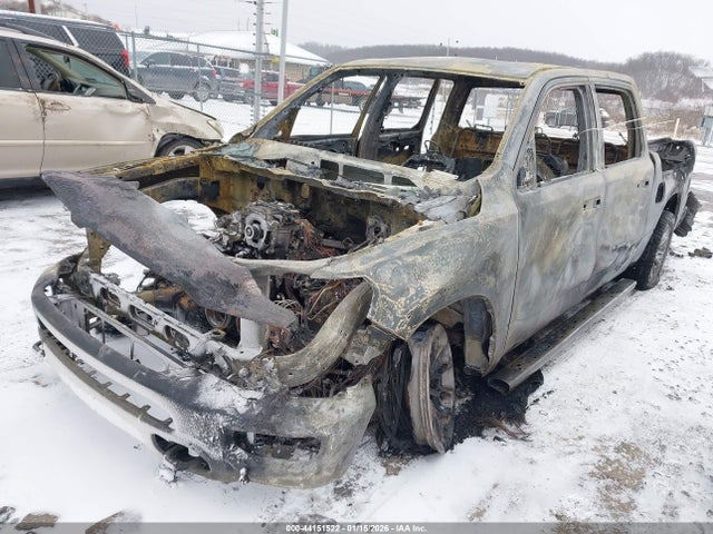 2022 RAM 1500 1C6SRFJT0NN247773 Photo 1