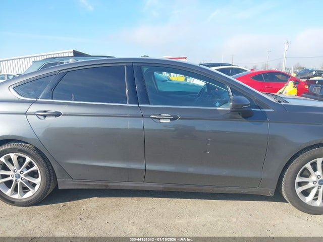 Ford FUSION SE 2019 3FA6P0HD5KR177701 Image 13