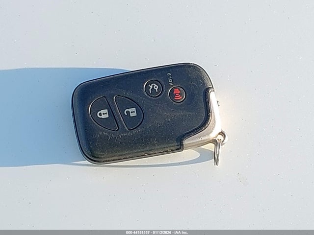 44151557 :رقم المزاد ، JTHFF2C29A2501880 vin ، 2010 Lexus Is 250c مزاد بيع
