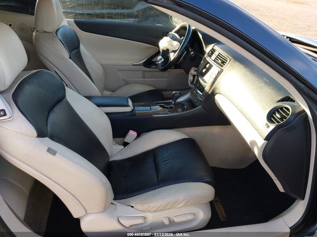 44151557 :رقم المزاد ، JTHFF2C29A2501880 vin ، 2010 Lexus Is 250c مزاد بيع