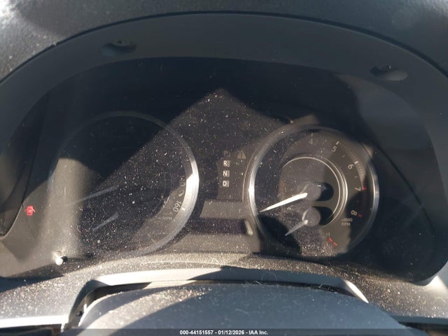44151557 :رقم المزاد ، JTHFF2C29A2501880 vin ، 2010 Lexus Is 250c مزاد بيع