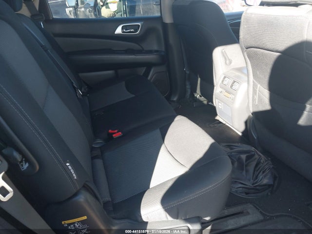5N1DR2MM3JC642224 Nissan Pathfinder Sv