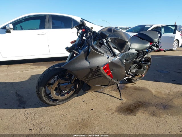Suzuki GSX1300 RR 2024 JS1EJ11B3R7100908 Image 2