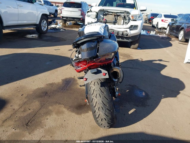 Suzuki GSX1300 RR 2024 JS1EJ11B3R7100908 Image 6
