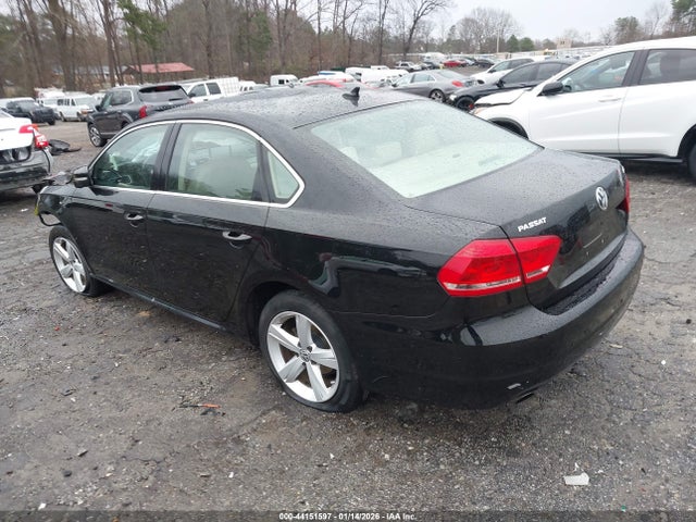 Aukcja sprzedaży 2015 Volkswagen Passat 1.8t Se, vin: 1VWBS7A32FC061374, numer aukcji: 44151597