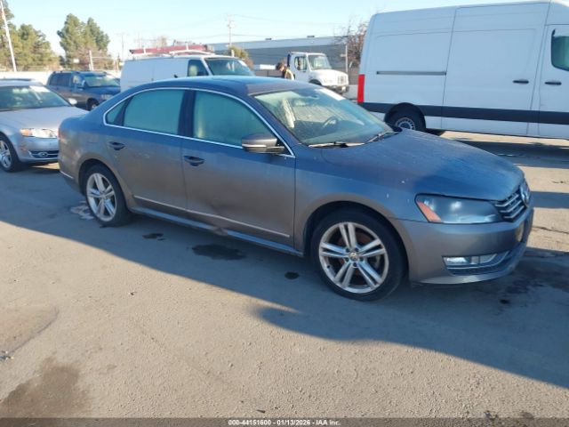 2014 VOLKSWAGEN PASSAT 1VWCN7A31EC106024