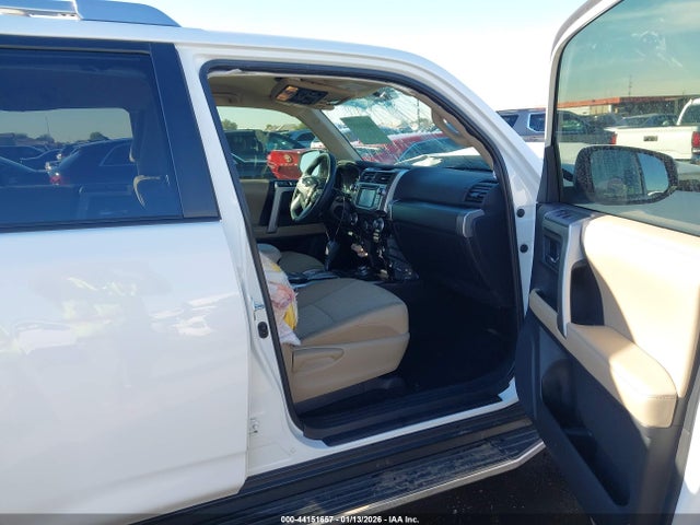 JTEBU5JR6G5367985 Toyota 4RUNNER SR5
